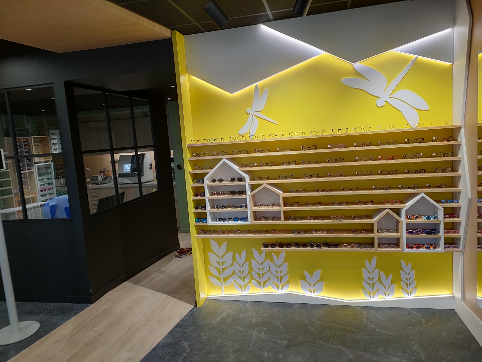 M2H MENUISERIE HUET Menuisier Laval Mobilier Magasin 1